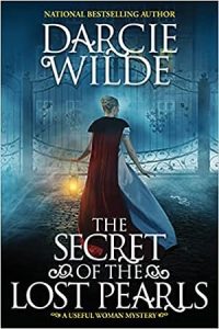The Secret of the Lost Pearls (Rosalind Thorne Mysteries